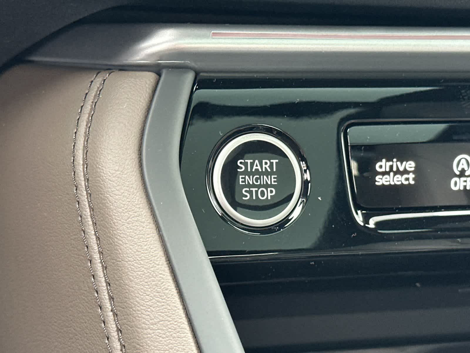 Thumbnail: 2025 Audi Q5 - 23