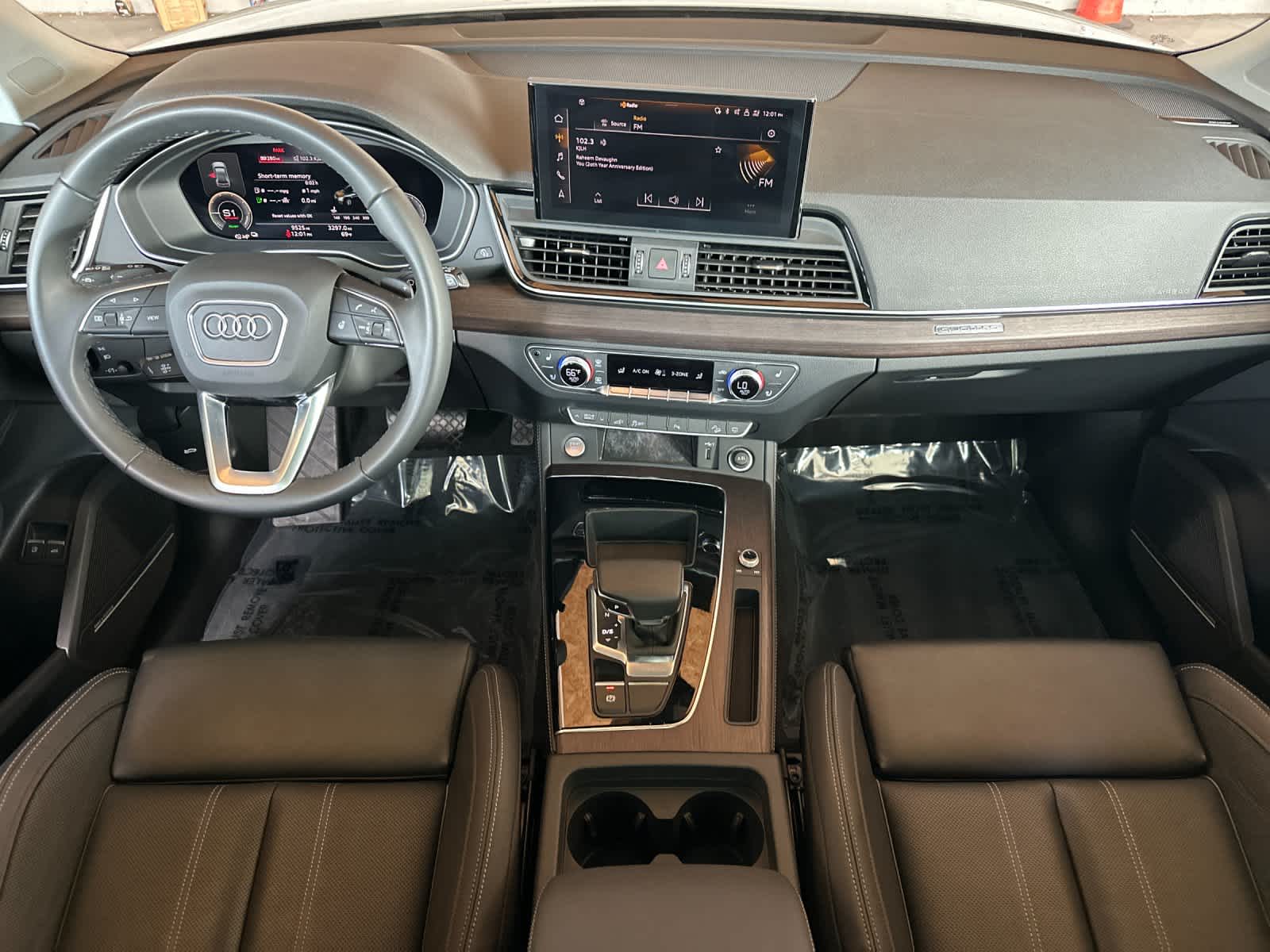 Thumbnail: 2023 Audi Q5 - 3