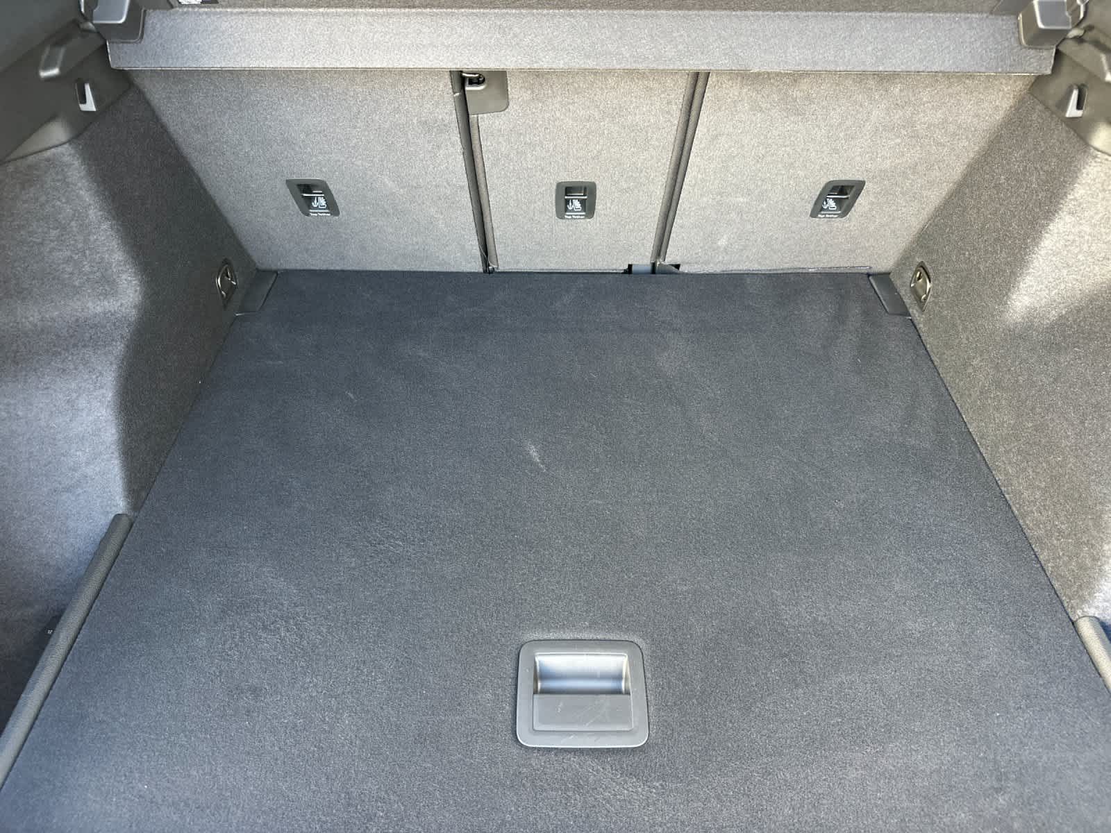 Thumbnail: 2025 Audi Q3 - 15