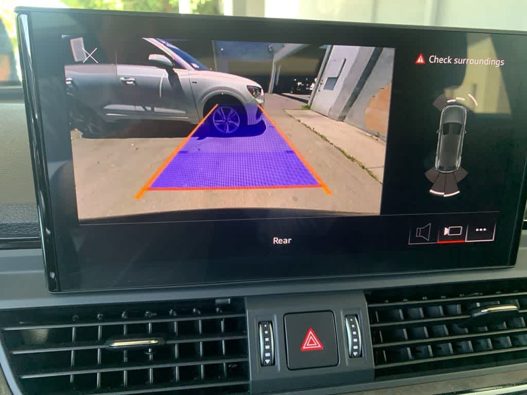 Thumbnail: 2024 Audi Q5 - 8