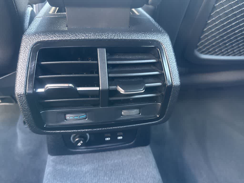 Thumbnail: 2023 Audi Q3 - 32