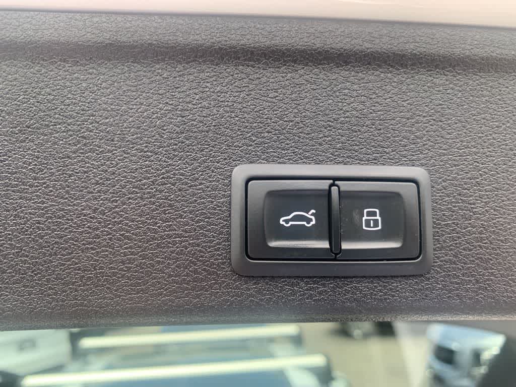 Thumbnail: 2022 Audi A4 - 28