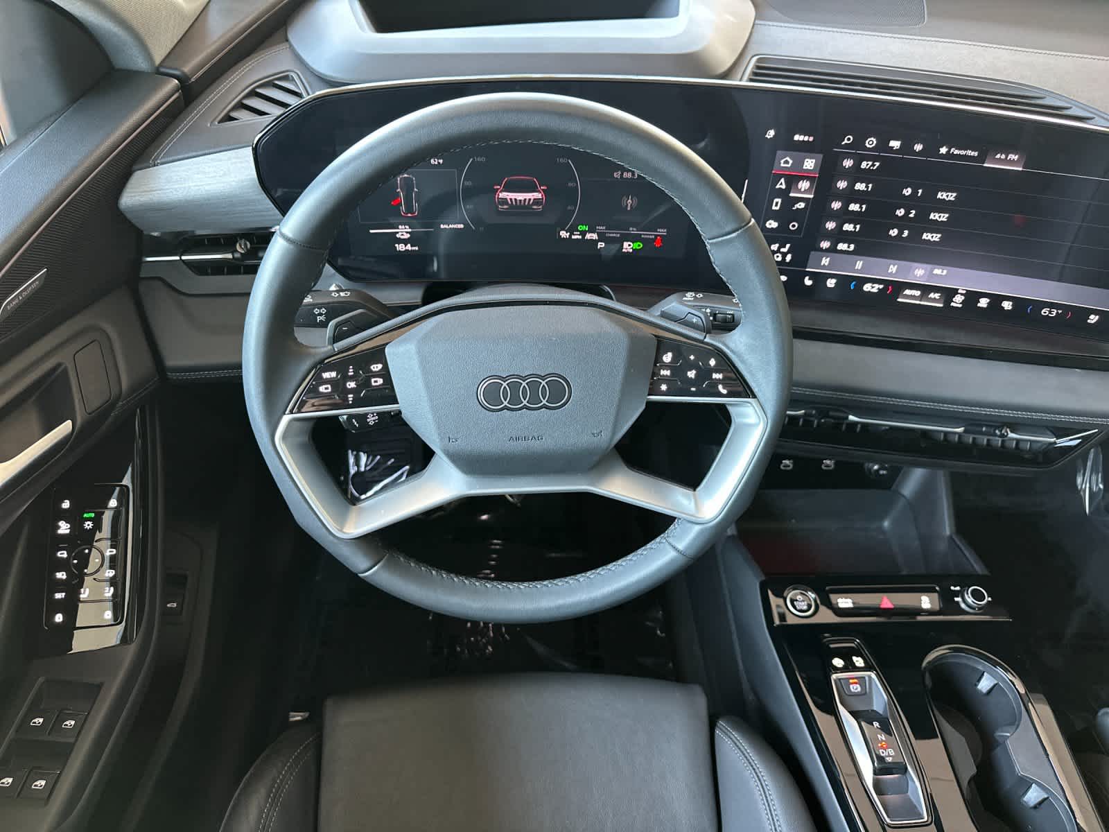Thumbnail: 2025 Audi Q6 e-tron - 14
