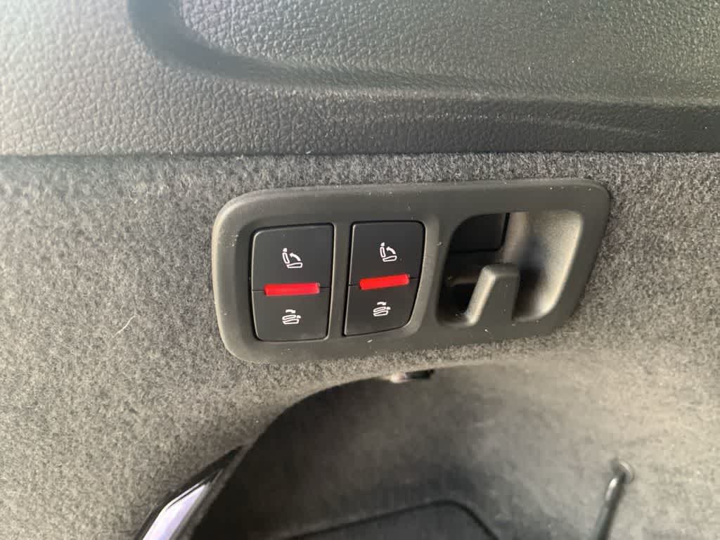 Thumbnail: 2022 Audi Q7 - 26