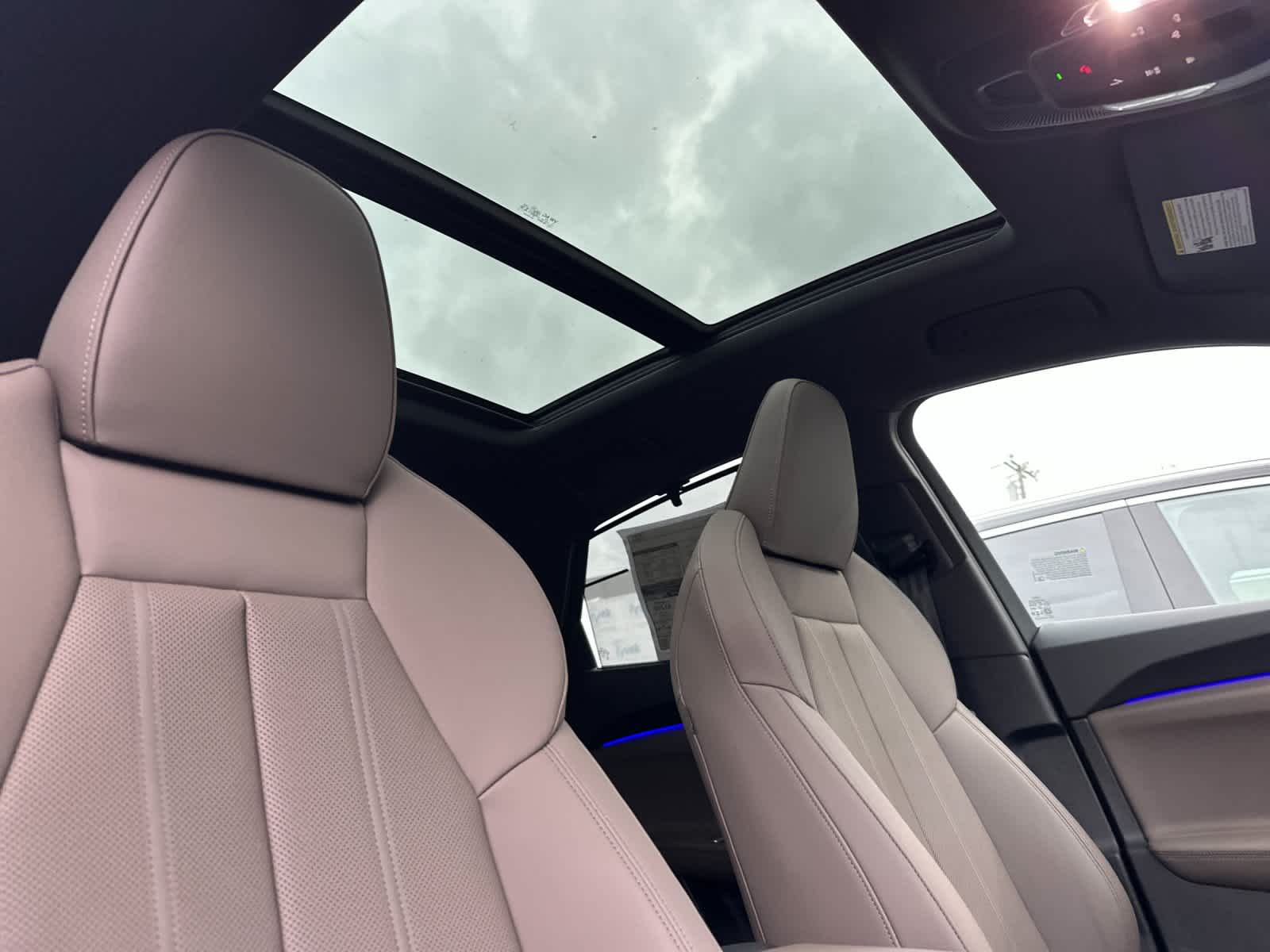 Thumbnail: 2025 Audi Q5 - 17