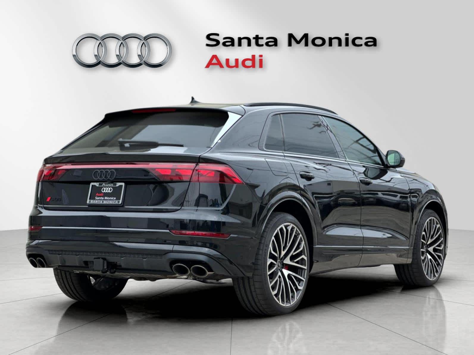 Thumbnail: 2026 Audi SQ8 - 2