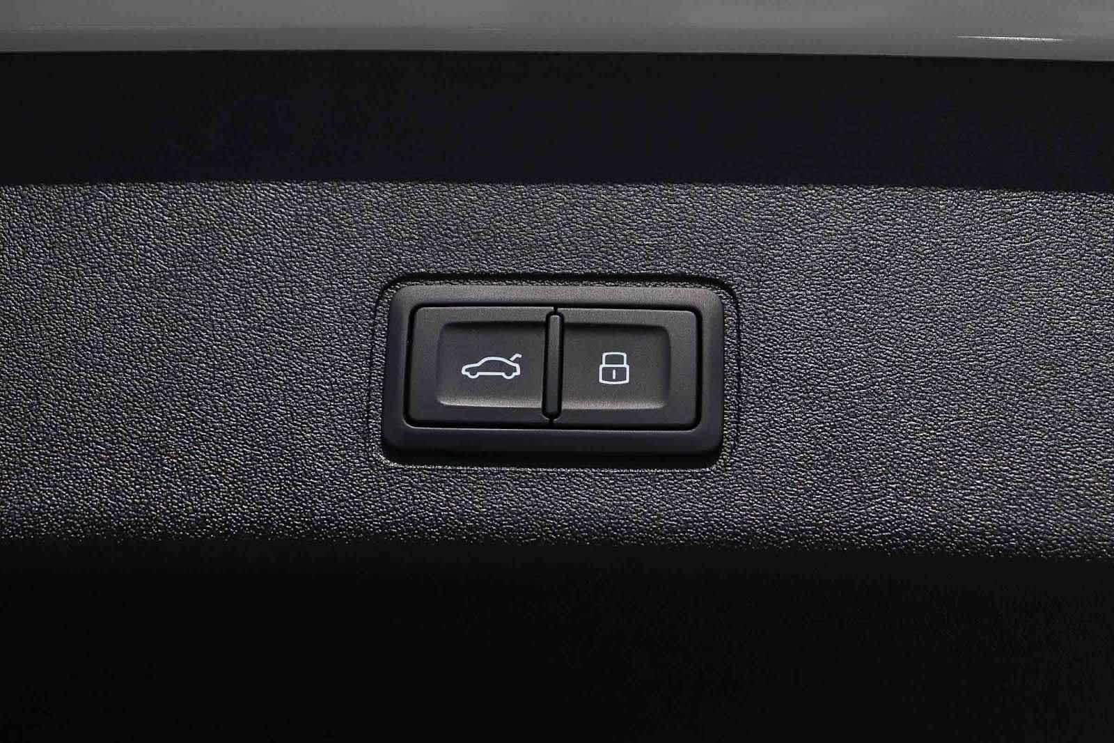 Thumbnail: 2026 Audi Q3 - 34