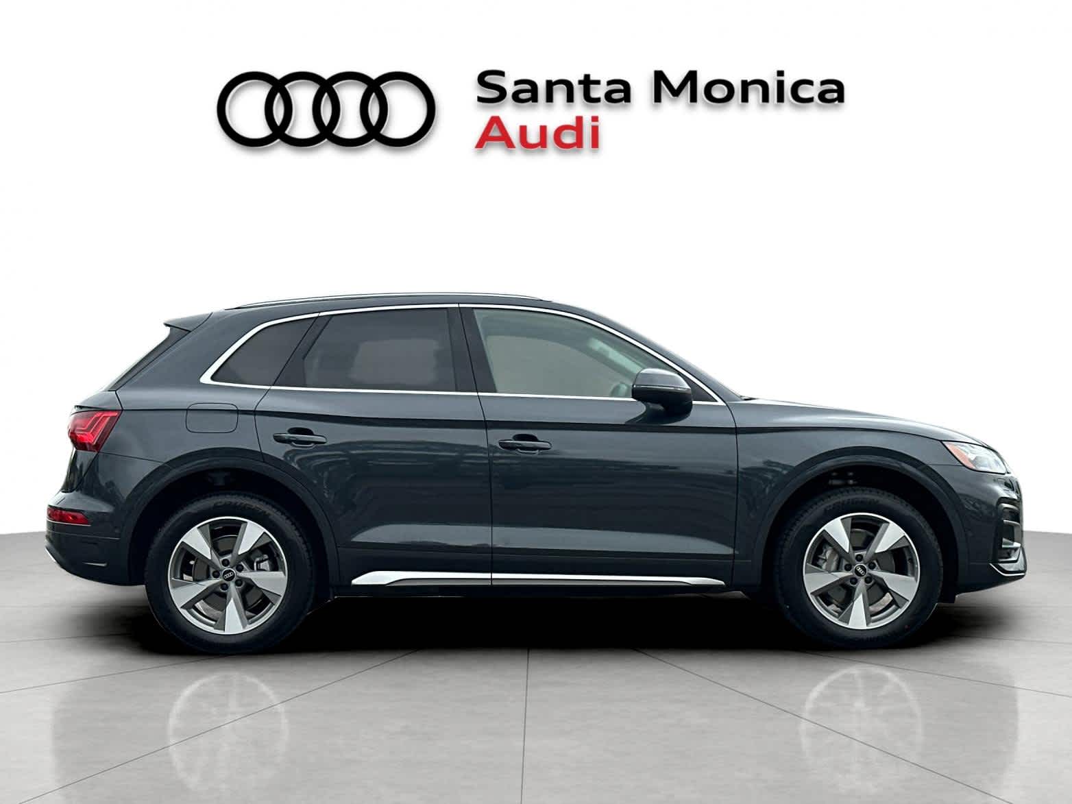 Thumbnail: 2023 Audi Q5 - 7