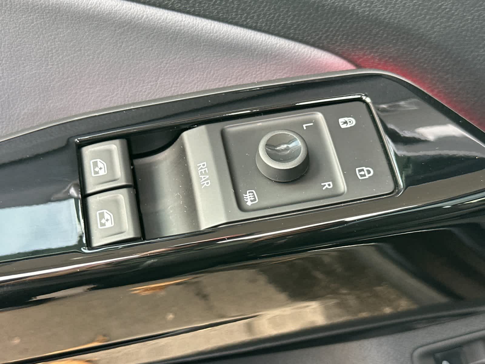 Thumbnail: 2023 Volkswagen ID.4 - 13