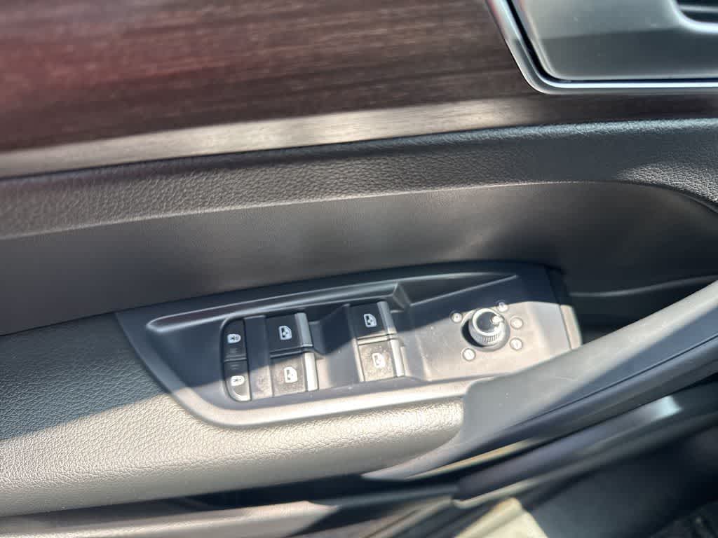 Thumbnail: 2024 Audi Q5 - 24