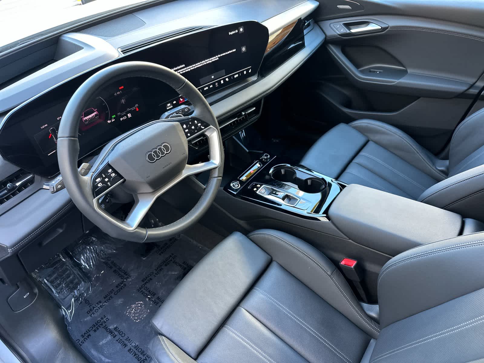 Thumbnail: 2025 Audi Q6 e-tron - 11