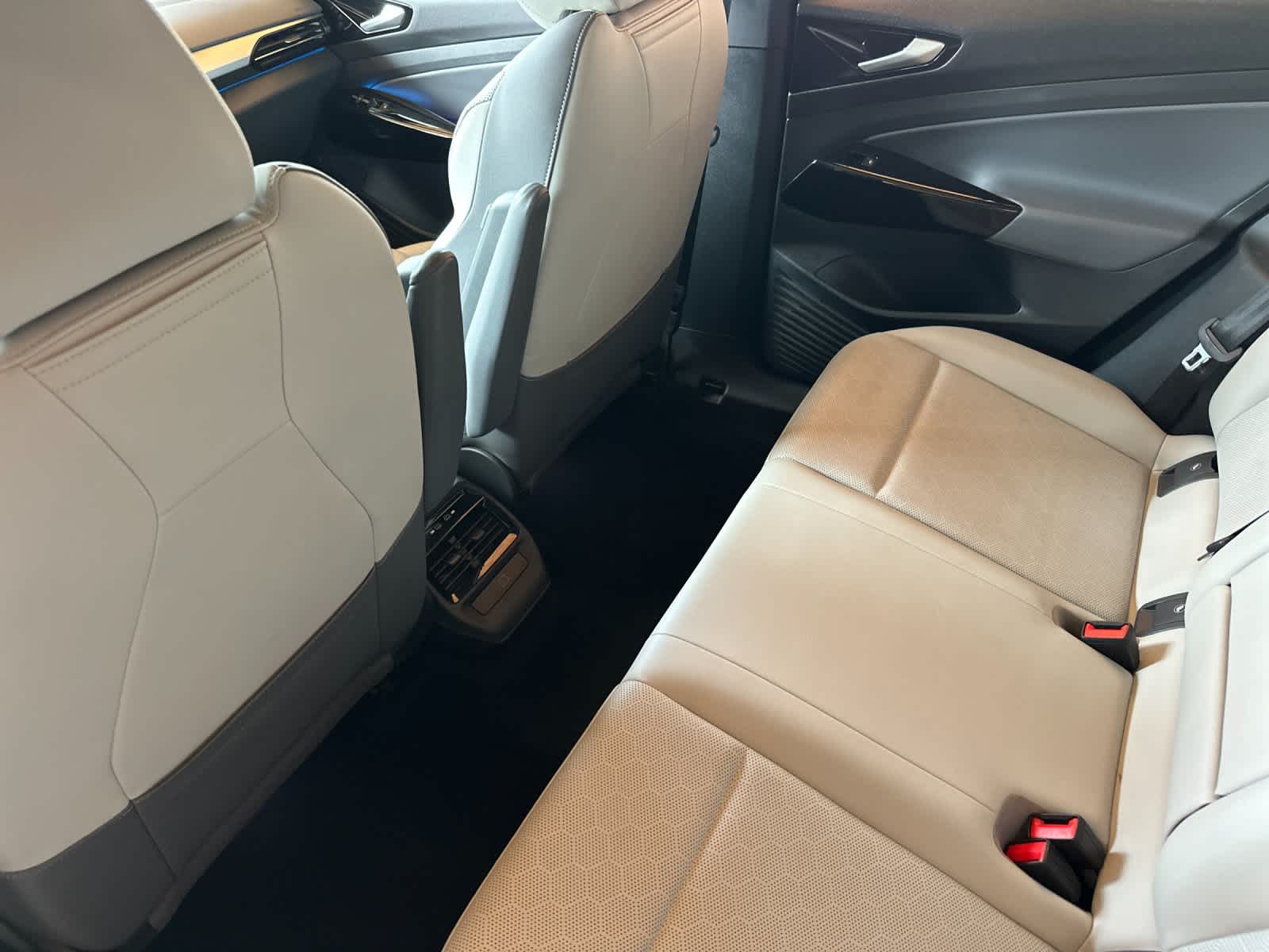 Thumbnail: 2022 Volkswagen ID.4 - 4