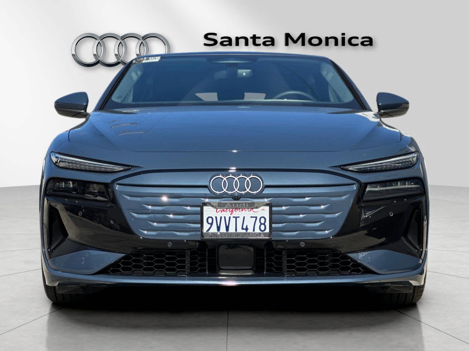 Thumbnail: 2025 Audi e-tron - 10