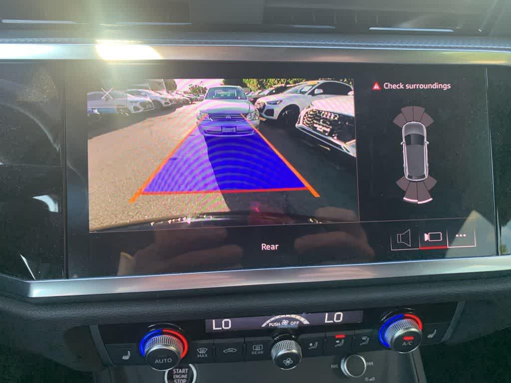 Thumbnail: 2024 Audi Q3 - 8