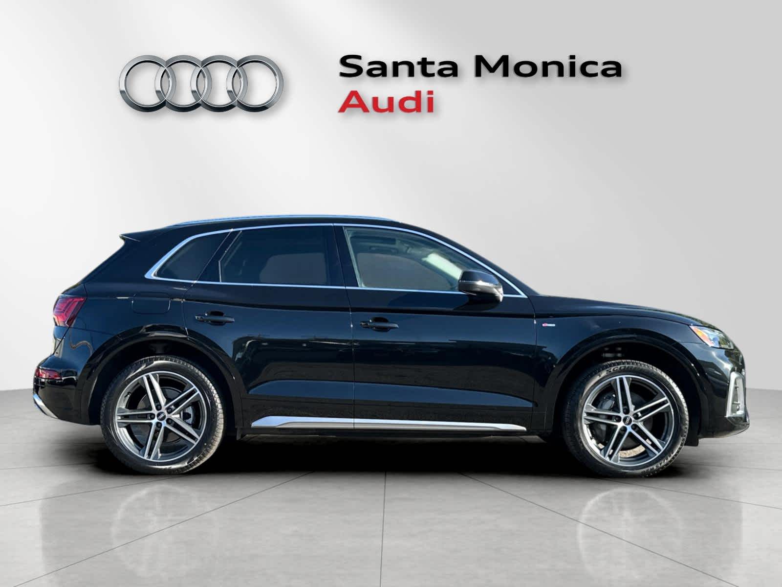 Thumbnail: 2023 Audi Q5 - 8