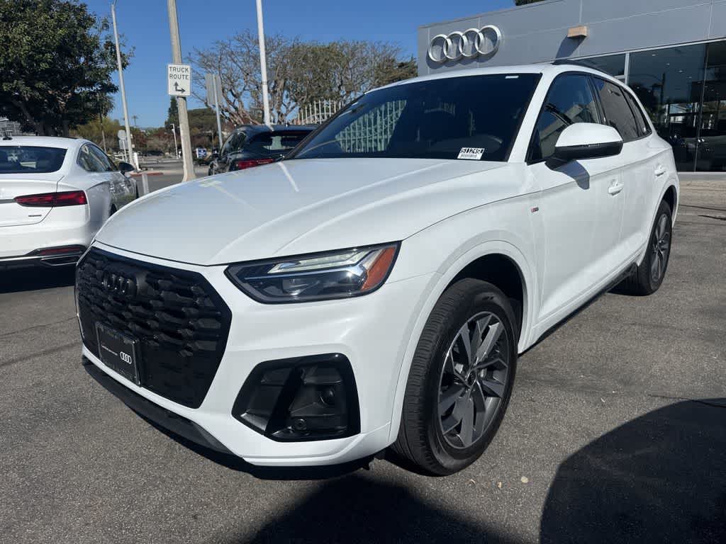 Thumbnail: 2024 Audi Q5 - 3