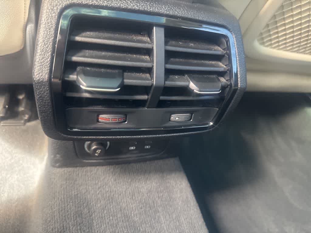 Thumbnail: 2022 Audi Q3 - 36