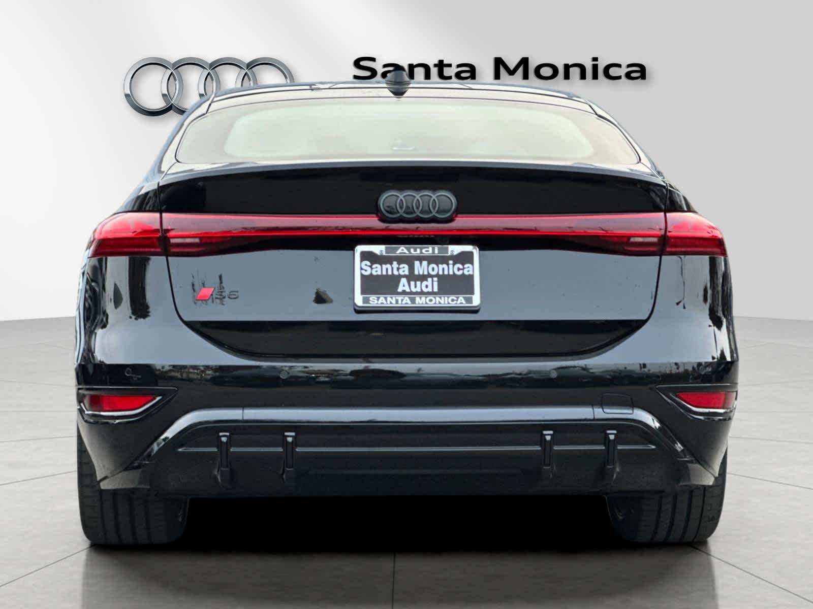 Thumbnail: 2025 Audi e-tron S - 7