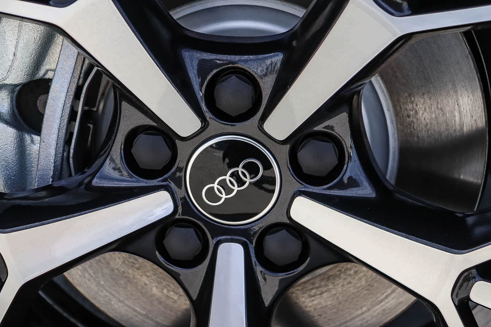 Thumbnail: 2026 Audi Q3 - 15