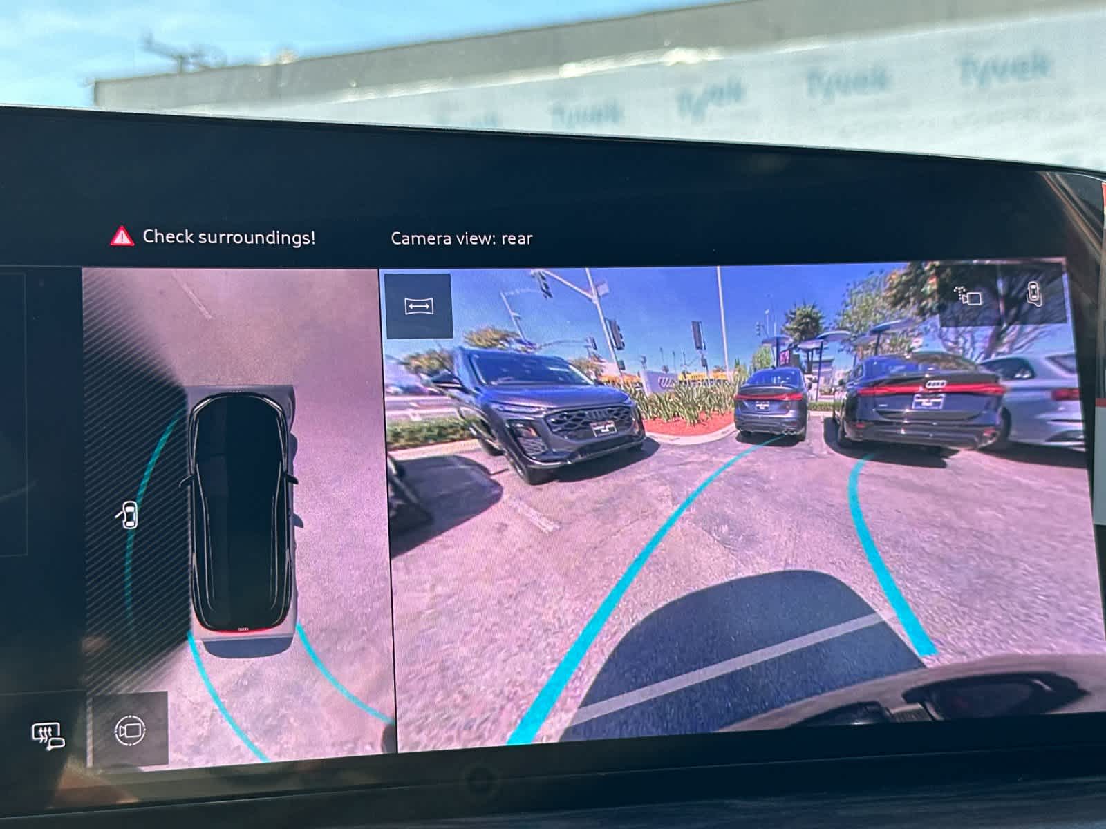 Thumbnail: 2025 Audi Q5 - 20