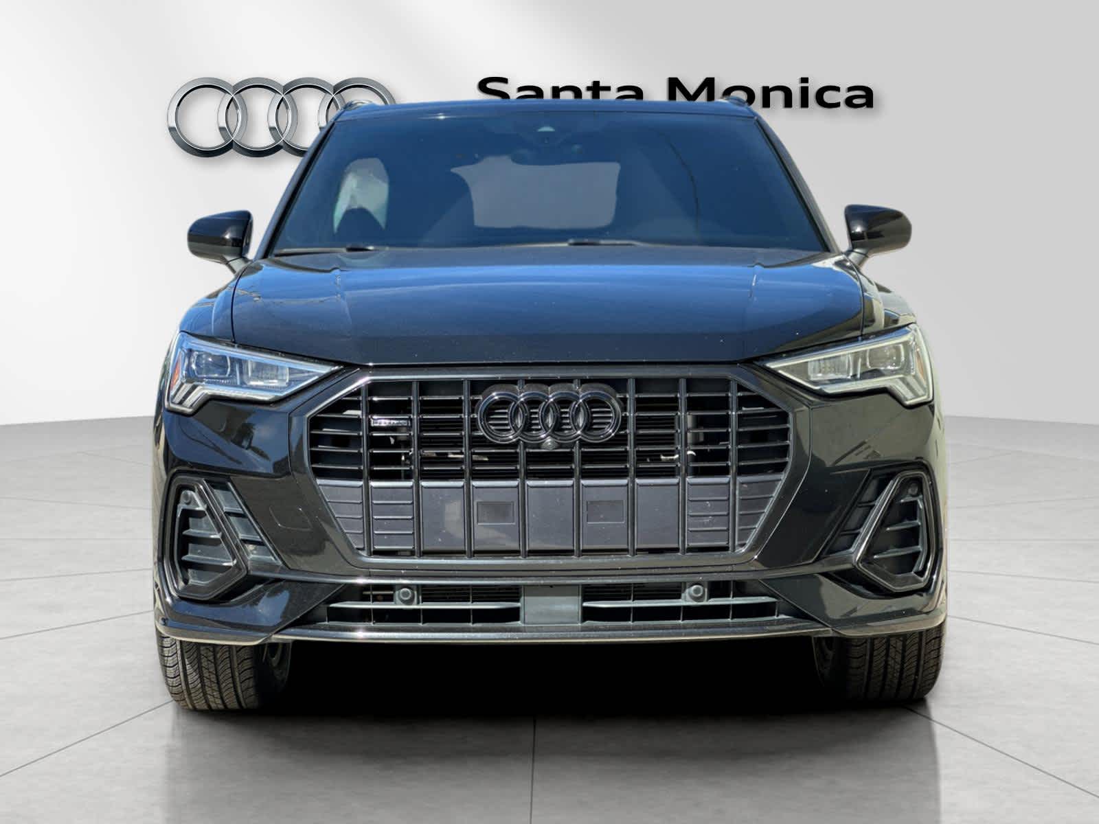 Thumbnail: 2023 Audi Q3 - 10