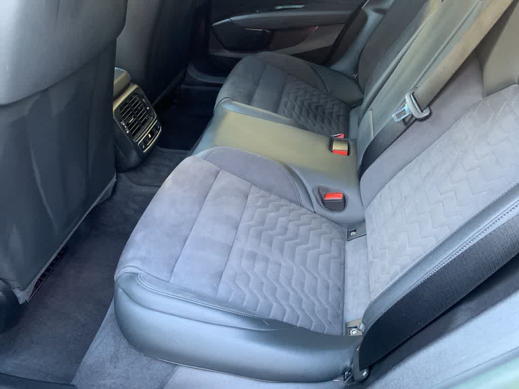 Thumbnail: 2023 Audi e-tron GT - 28