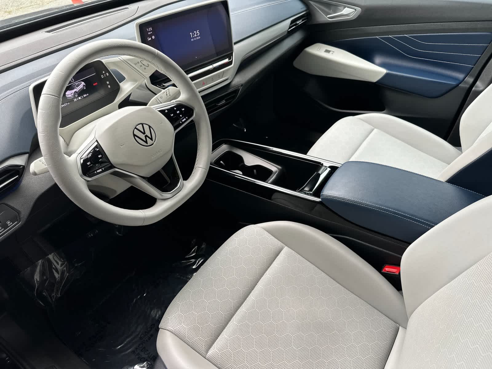 Thumbnail: 2023 Volkswagen ID.4 - 11