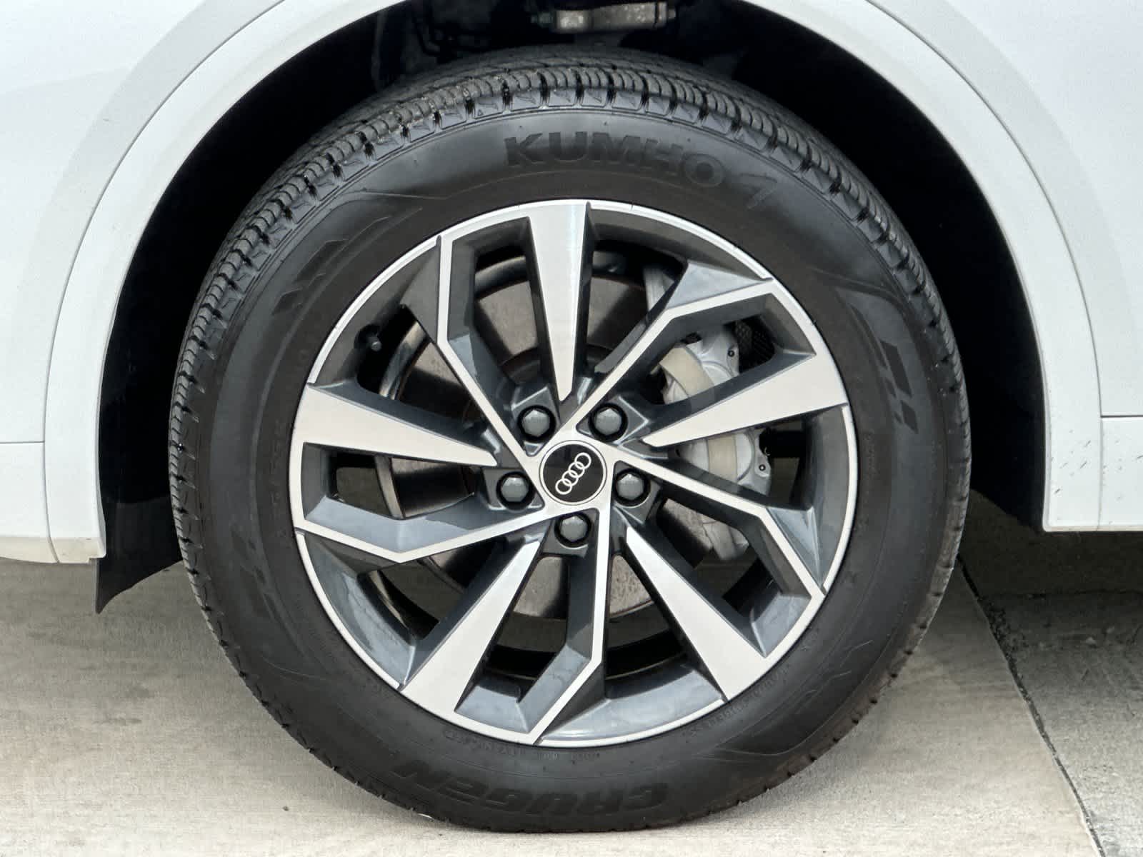 Thumbnail: 2023 Audi Q5 - 27