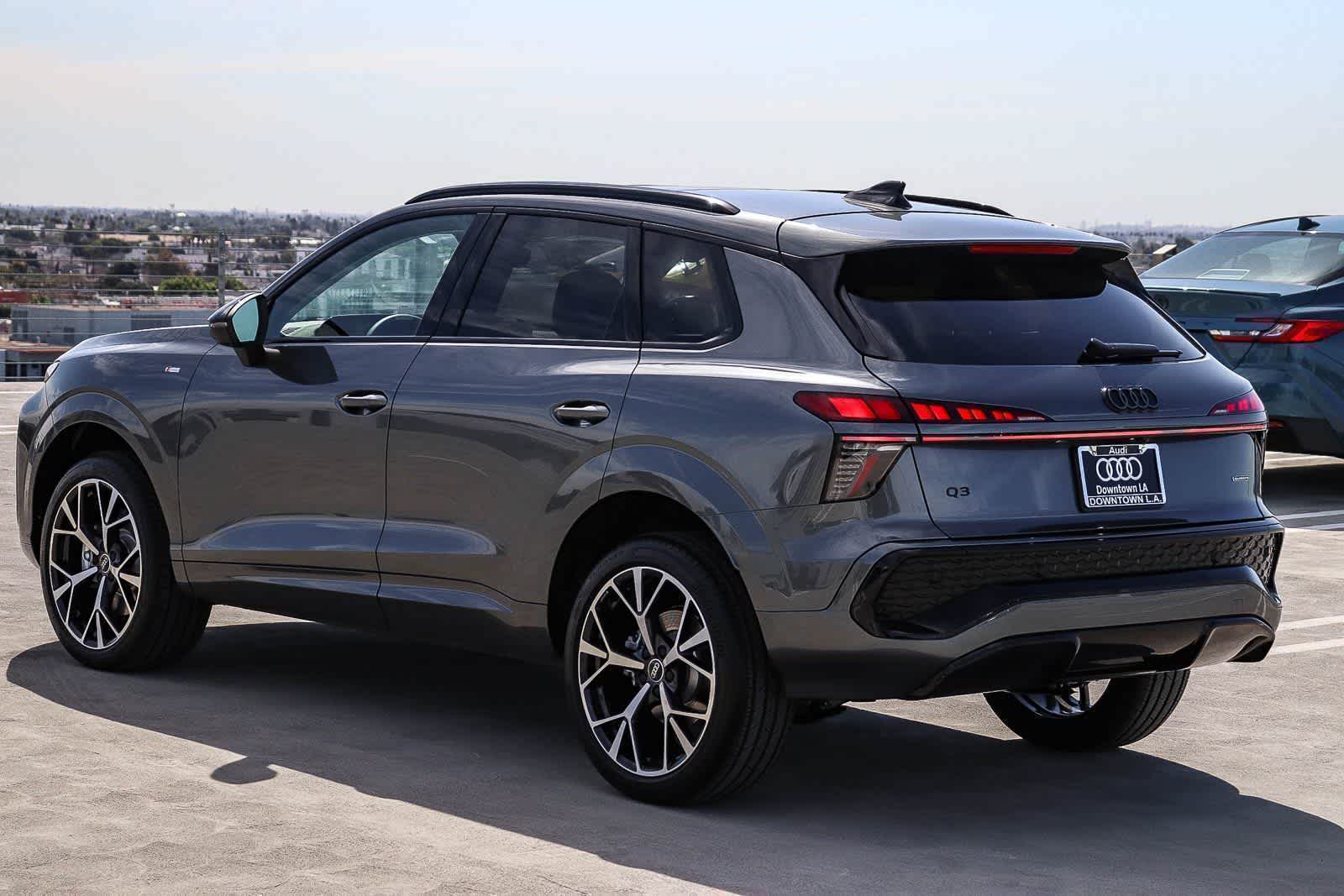 Thumbnail: 2026 Audi Q3 - 6