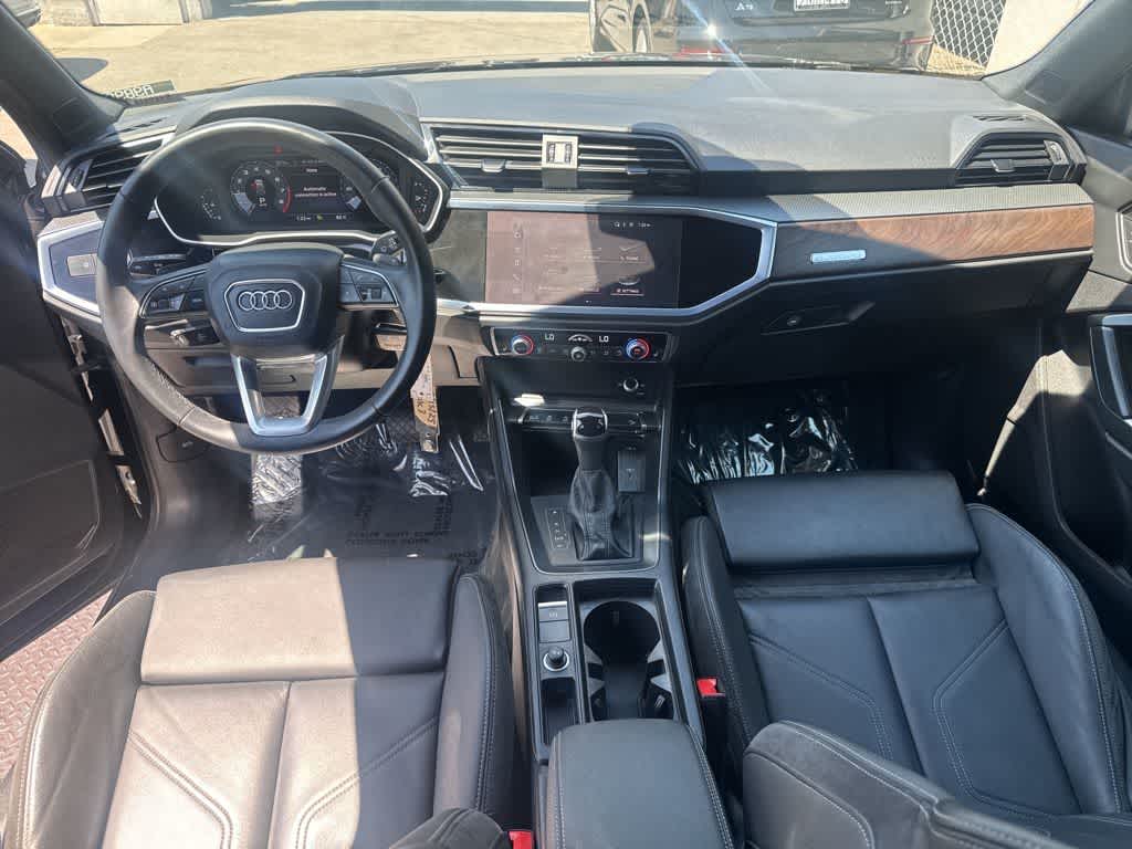 Thumbnail: 2022 Audi Q3 - 26