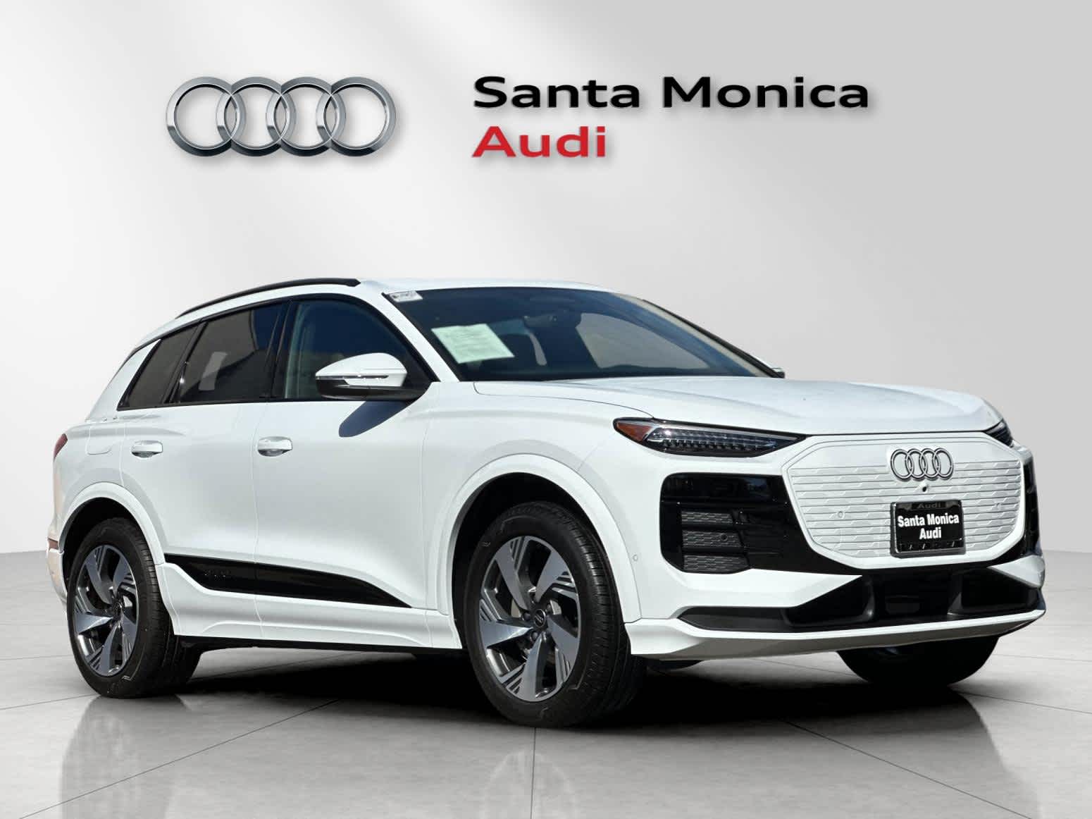 Thumbnail: 2025 Audi Q6 e-tron - 9