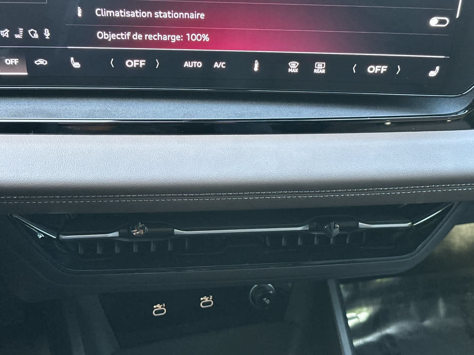 Thumbnail: 2025 Audi Q6 e-tron - 21