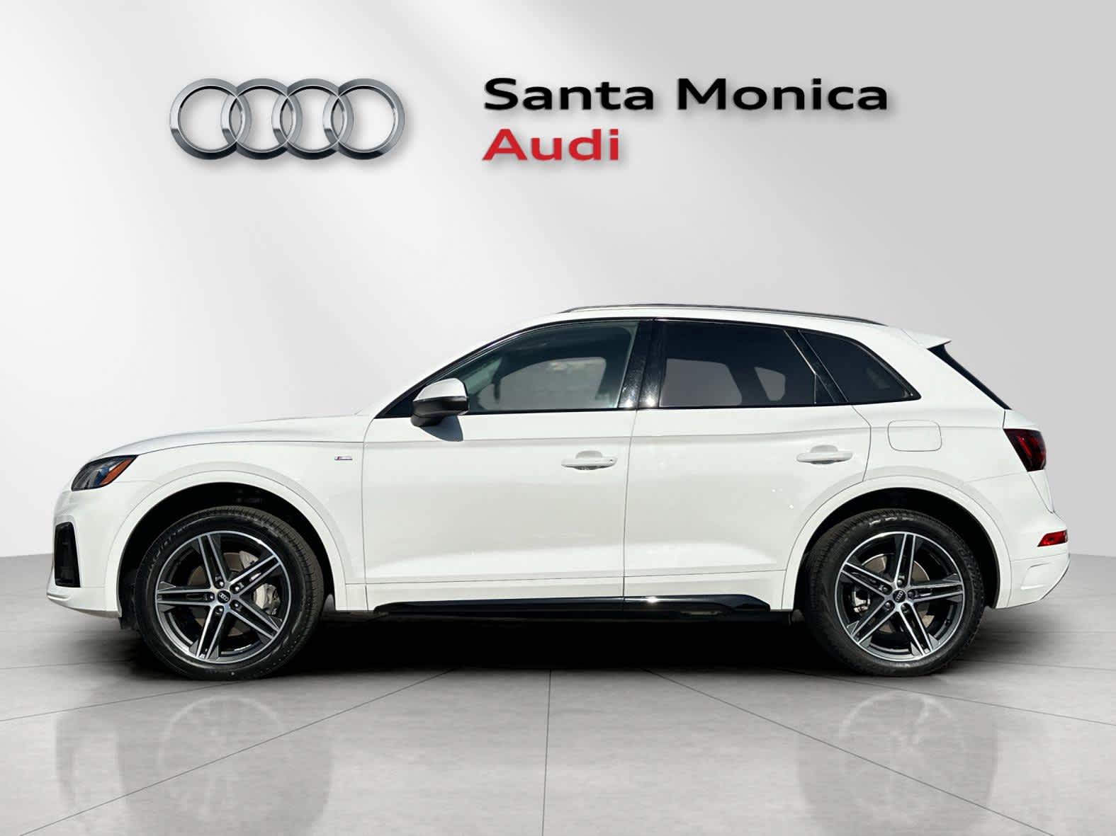 Thumbnail: 2023 Audi Q5 - 5