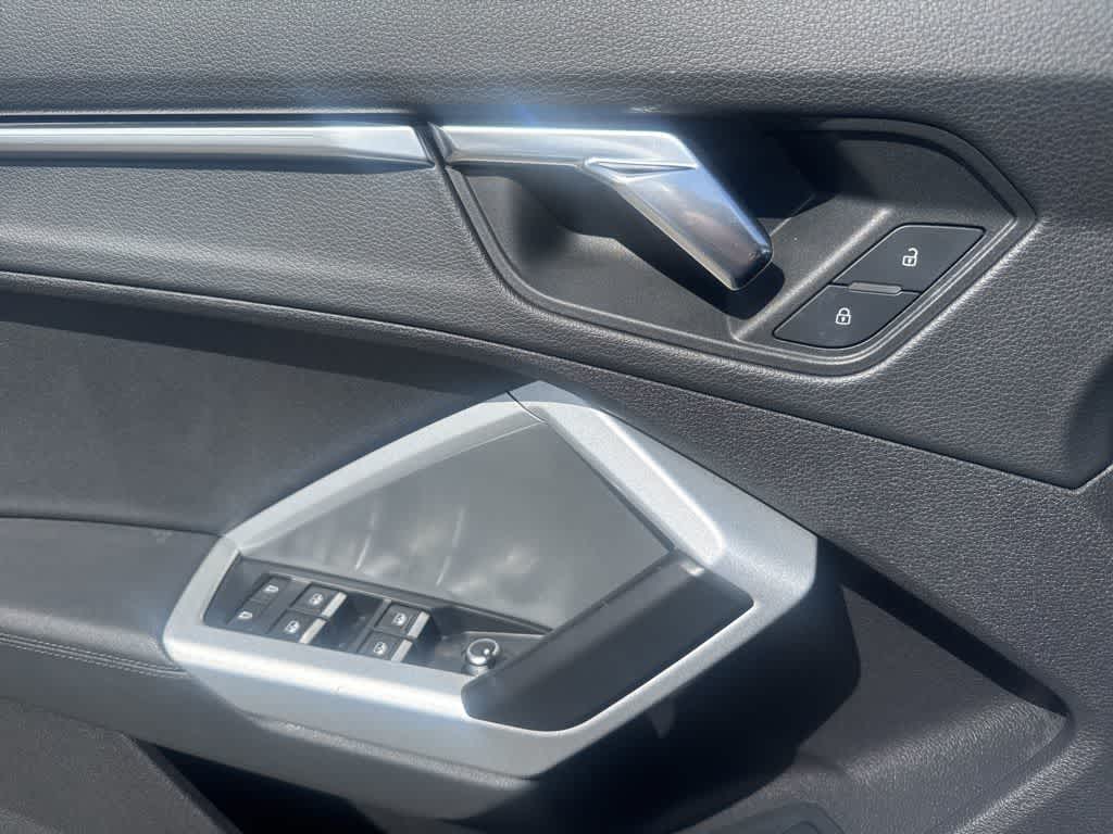 Thumbnail: 2023 Audi Q3 - 28