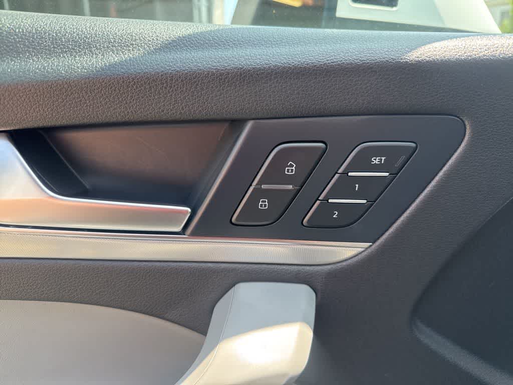 Thumbnail: 2024 Audi Q5 - 24