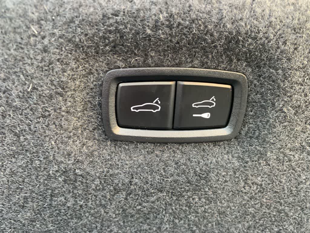 Thumbnail: 2023 Audi e-tron GT - 36