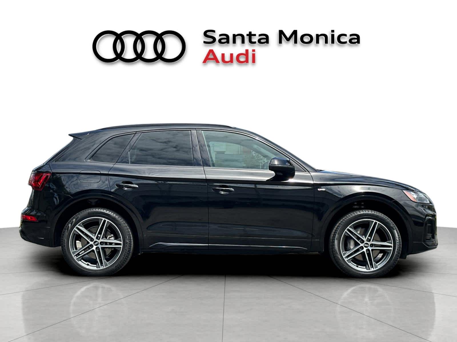 Thumbnail: 2023 Audi Q5 - 8