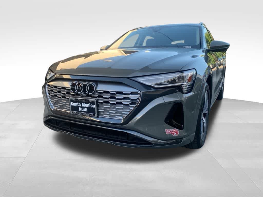 Thumbnail: 2024 Audi Q8 e-tron - 2