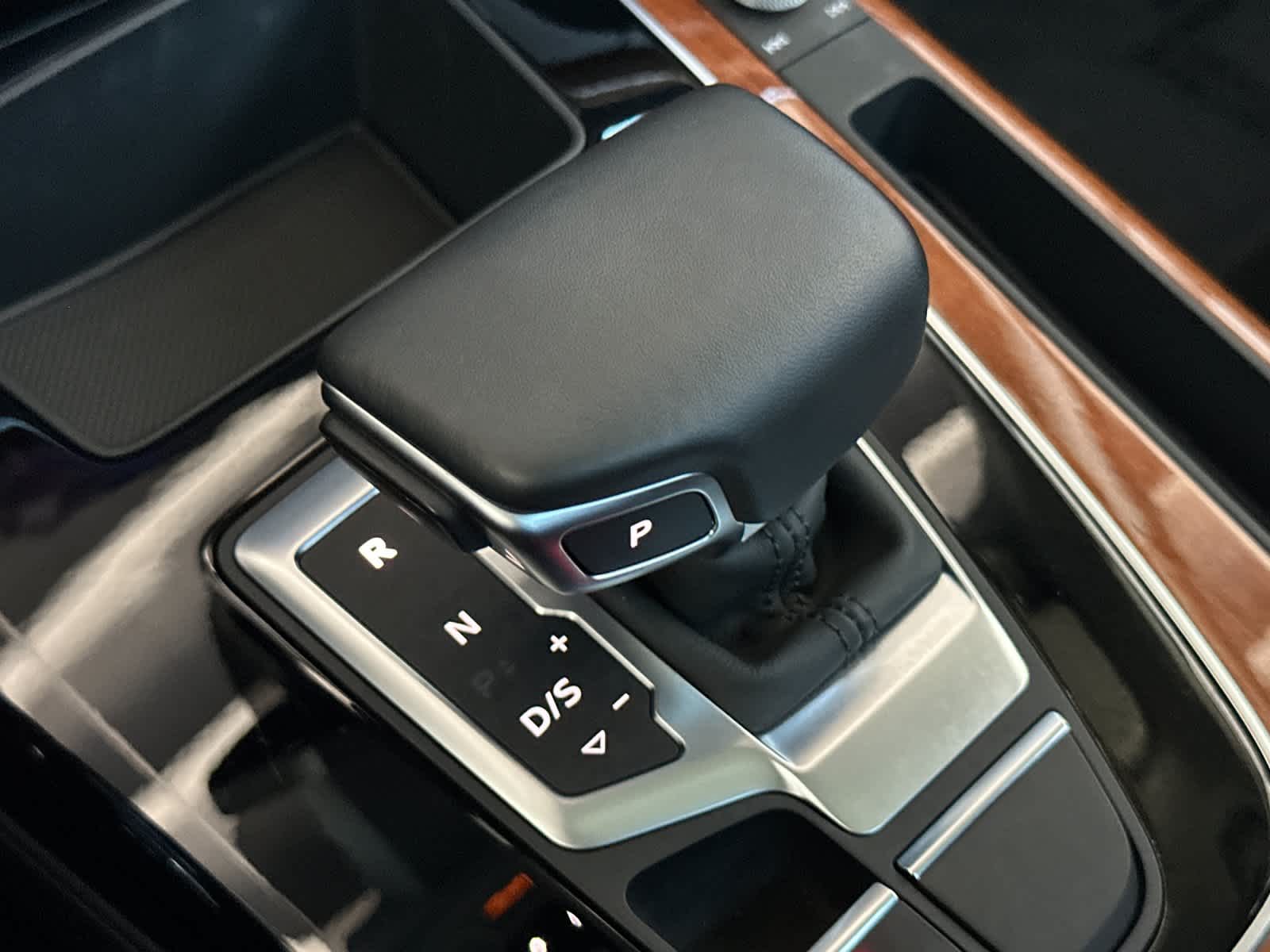Thumbnail: 2023 Audi Q5 - 21