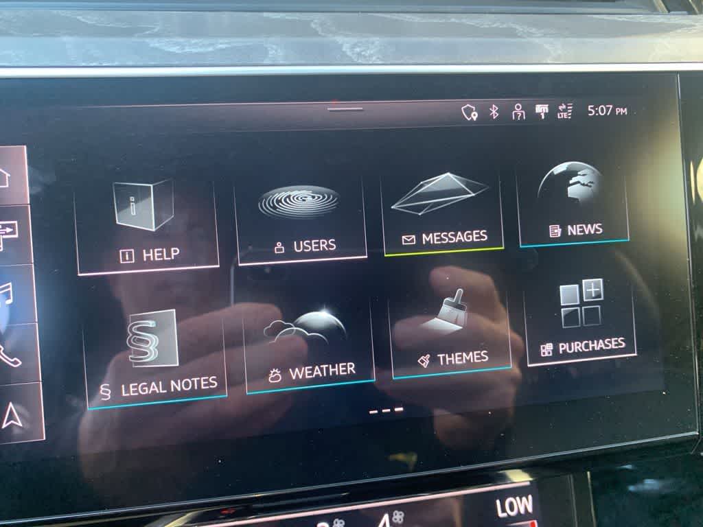 Thumbnail: 2024 Audi Q8 e-tron - 13