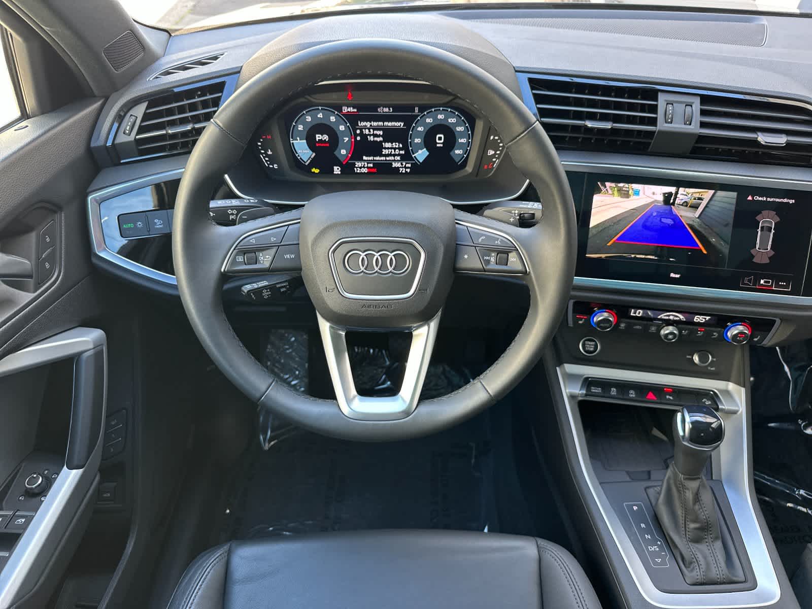 Thumbnail: 2025 Audi Q3 - 14