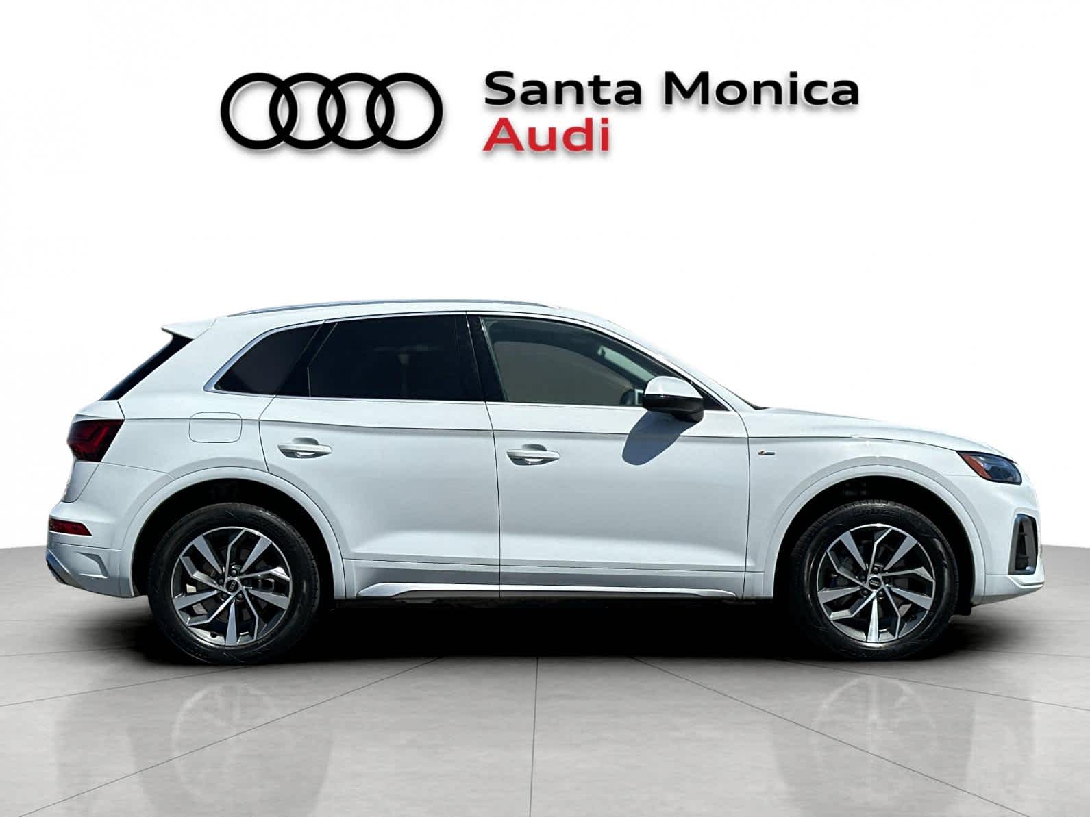 Thumbnail: 2023 Audi Q5 - 7