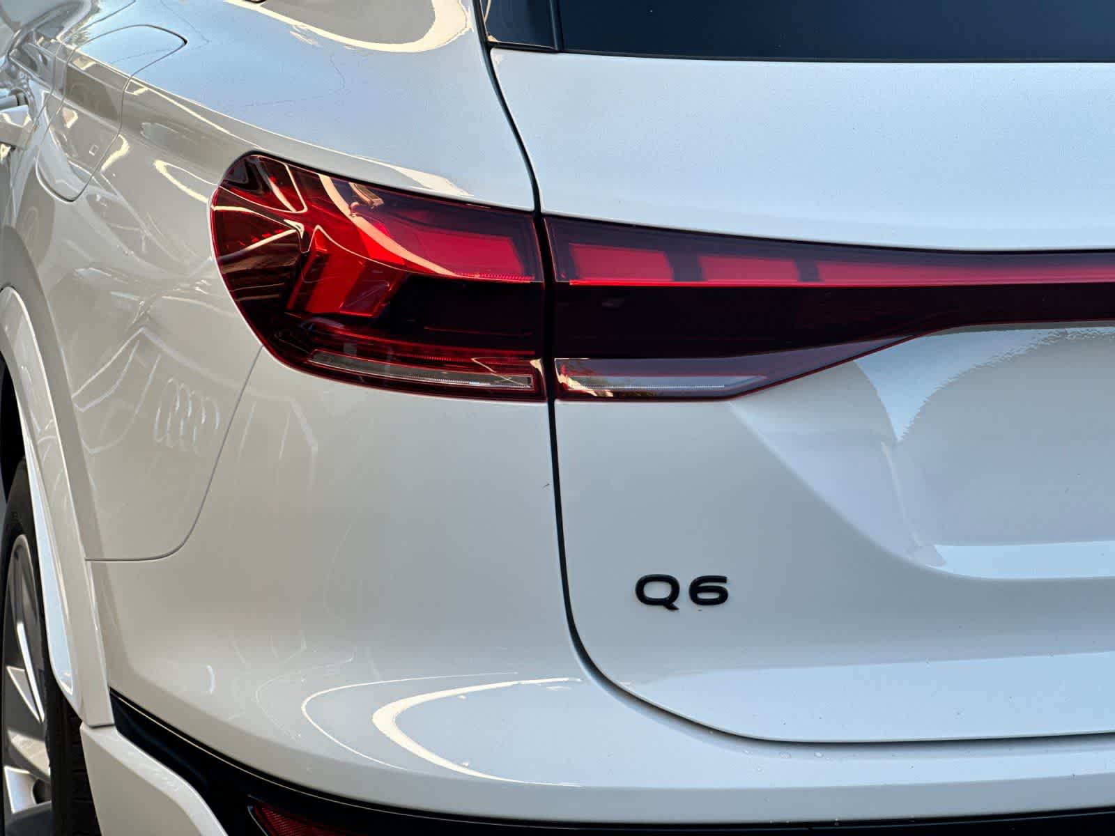 Thumbnail: 2025 Audi Q6 e-tron - 29