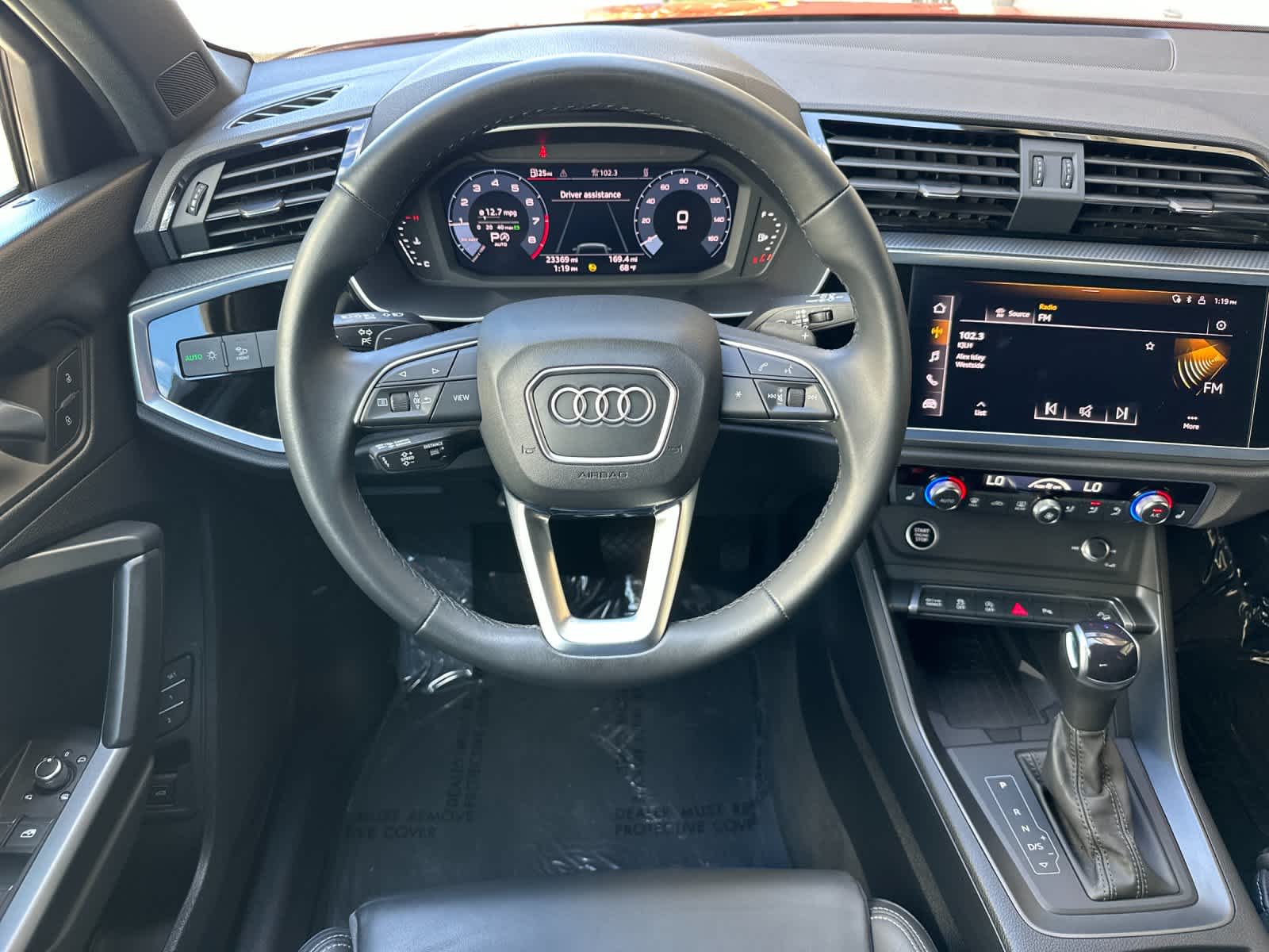 Thumbnail: 2023 Audi Q3 - 14