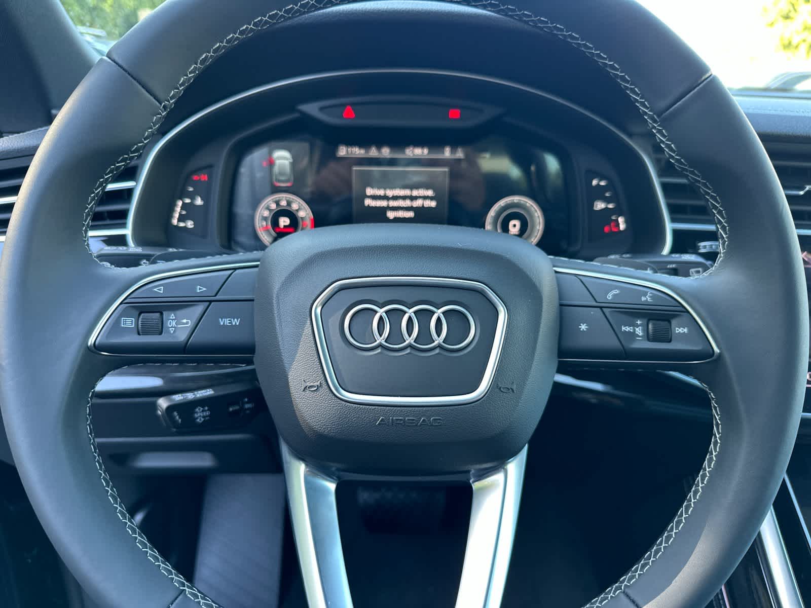 Thumbnail: 2026 Audi Q8 - 24