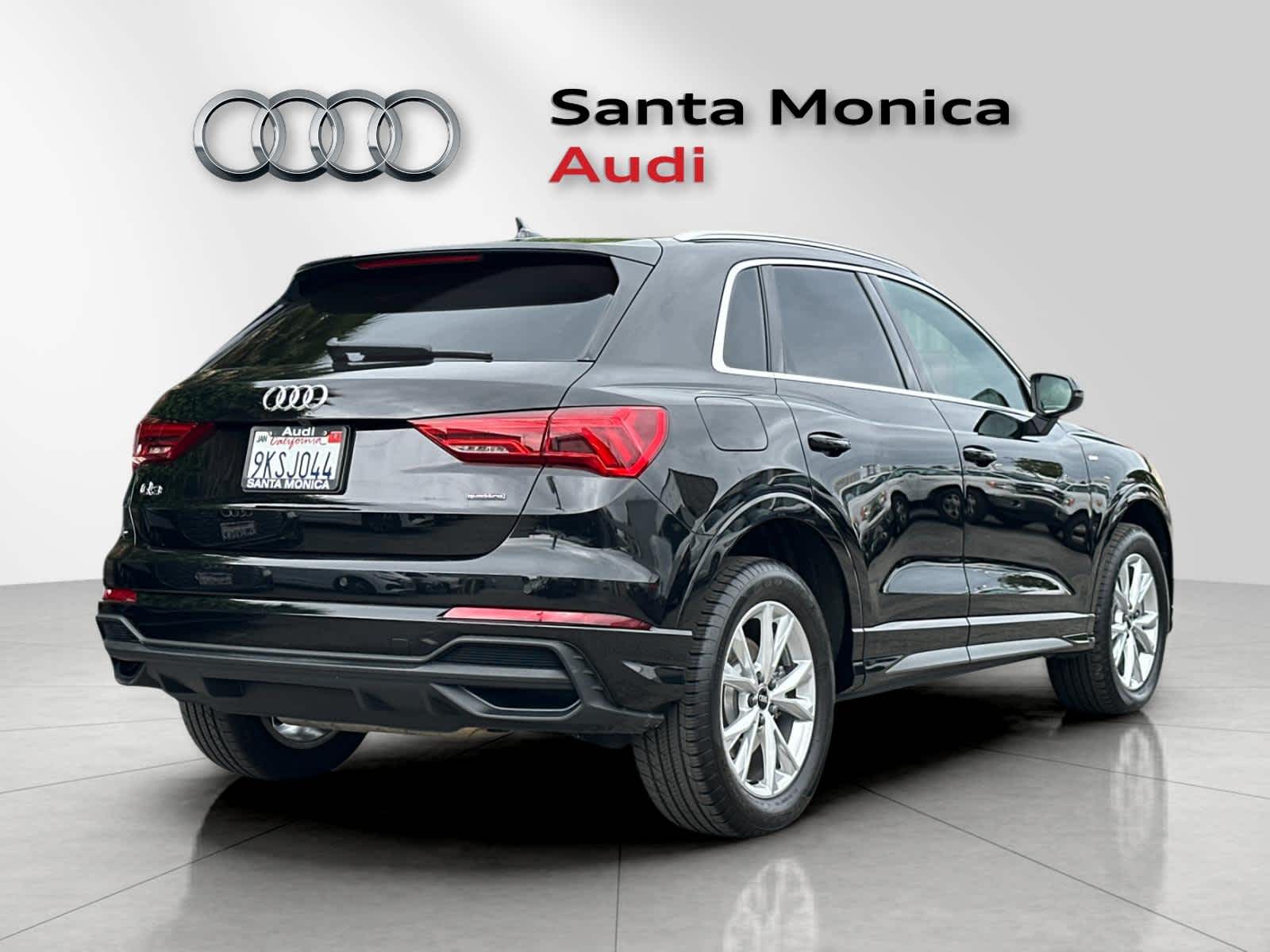 Thumbnail: 2024 Audi Q3 - 2