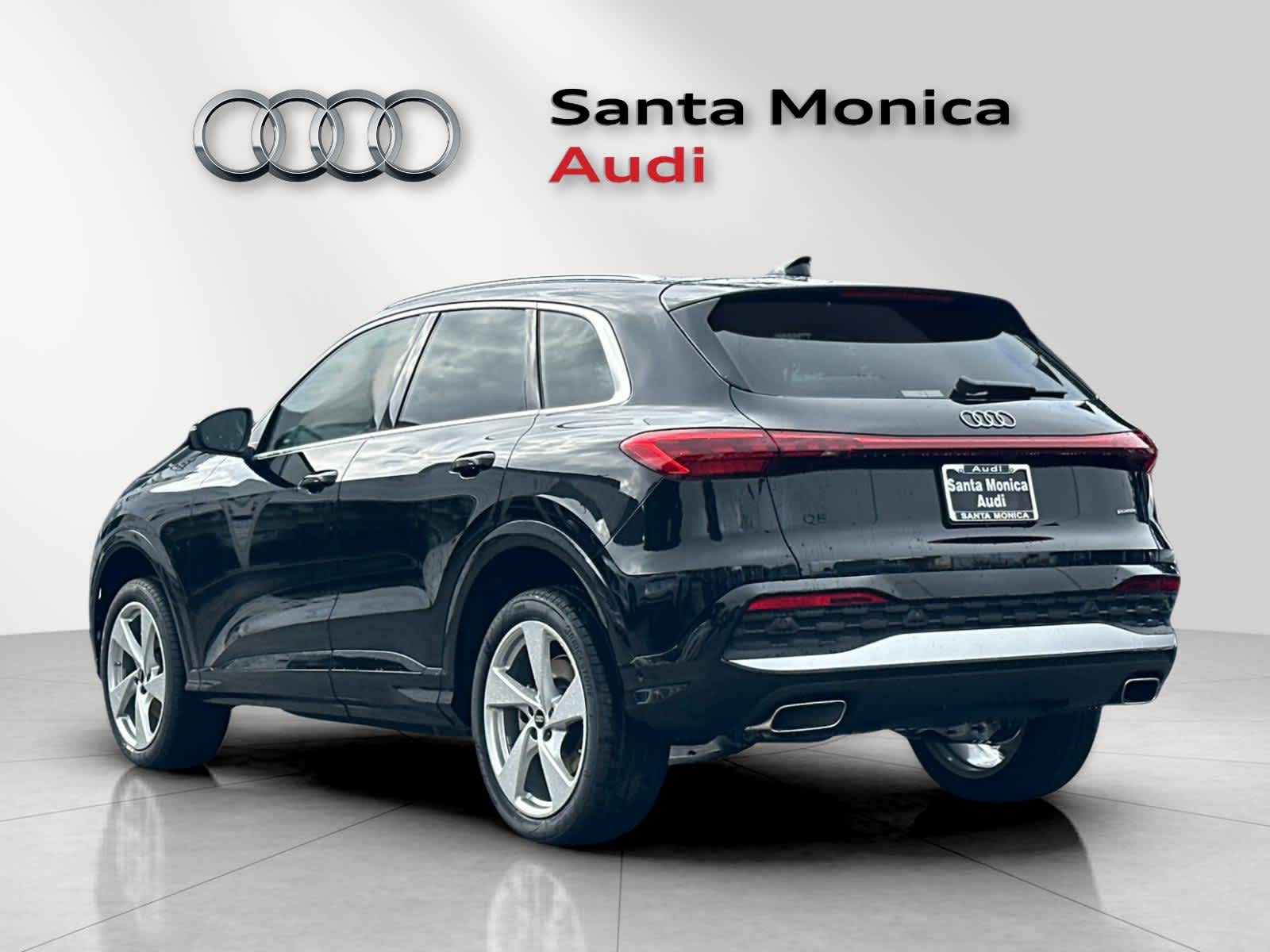 Thumbnail: 2025 Audi Q5 - 6
