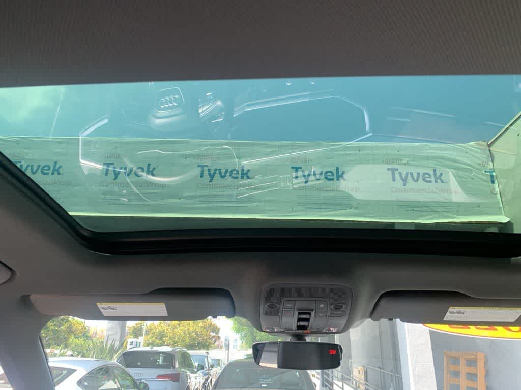 Thumbnail: 2022 Audi Q3 - 23