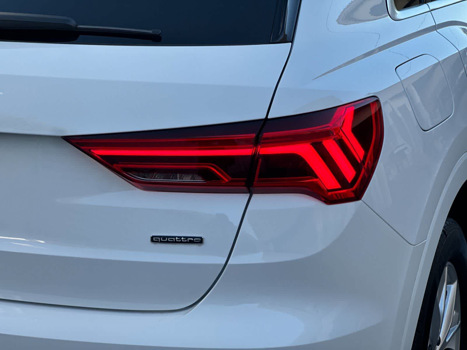 Thumbnail: 2022 Audi Q3 - 26