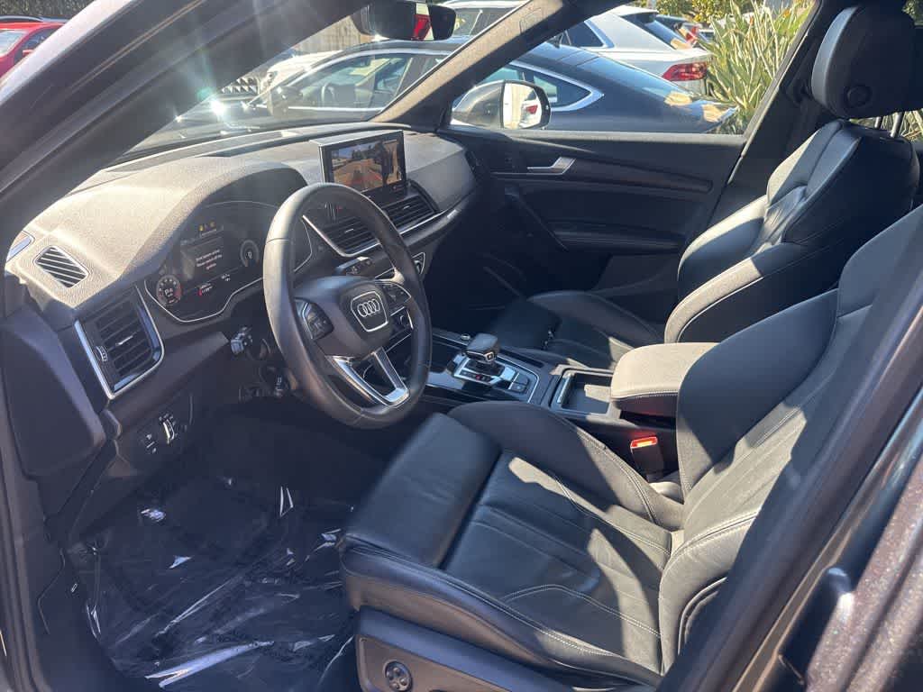 Thumbnail: 2022 Audi Q5 - 10